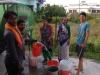 हल्द्वानी: करवाचौथ पर भूखे पेट महिलाओं को ढोना पड़ा पानी