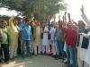 रामपुर : लालपुर पुल निर्माण को लेकर ग्रामीणों का धरना प्रदर्शन