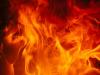 लखनऊ: हुसैनाबाद में बीच रोड पर बनी मजार में लगी आग