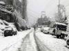 हिमाचल प्रदेश: भारी बर्फबारी से सड़क मार्ग से कटा ऊपरी हिस्सा, प्रमुख सड़कें हुईं बंद