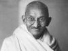 महात्मा गांधी ने सांप्रदायिक उन्माद के विरुद्ध शुरू किया था आमरण अनशन, जानिए उनके जीवन से जुड़ी बातें