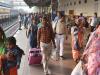 बरेली: होली पर रेलवे की अपील, ट्रेनों पर न फेंके कीचड़ और पत्थर