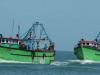 श्रीलंका की नौसेना ने 16 भारतीय मछुआरों को गिरफ्तार किया, समुद्री सीमा उल्लंघन का आरोप