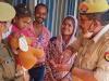 पीलीभीत: सुनगढ़ी पुलिस ने बिछड़े मासूम को परिवार से मिलाकर दी मुस्कान