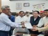 मुरादाबाद : डीएम से मिले सपा सांसद डॉ. एसटी हसन, सांप्रदायिक सौहार्द बिगाड़ने वालों पर की कार्रवाई की मांग