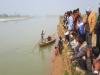 बलिया: सरयू नदी में नाव पलटने से 14 लोग डूबे, गोताखोरों ने 13 को बचाया, एक लापता