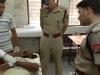 गोरखपुर: एनकाउंटर में घायल चेन स्नैचर ने SSP से लगाई गुहार, कहा- स्टांप पर लिखकर देता हूं,अब नहीं करूंगा अपराध