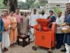 मंत्री रूपाला ने आईआईटी दिल्ली को सूखे गोबर से लट्ठे बनाने वाली मशीन सौंपी 