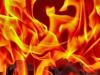 बरेली: कपड़े के शोरूम में लगी आग, 10 लाख का नुकसान