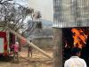 बहराइच: ब्रांड के गोदाम में लगी भीषण आग, करोड़ों का नुकसान