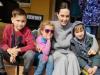 अचानक एंजेलीना जोली ने किया यूक्रेन का दौरा, बच्चों से की मुलाकात