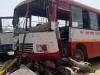 हरदोई: बेकाबू रोडवेज बस सड़क के किनारे खड़ी कई गाड़ियों को रौंदा, मची अफरा-तफरी
