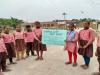 बहराइच: सिंगल यूज पॉलीथिन के दुष्प्रभाव से छात्रों ने ग्रामीणों को किया जागरूक, विद्यालय परिसर में लगाए पौधे