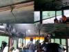 गोरखपुर : बदहाल हैं यूपी रोडवेज की बसें, बारिश में छतरी लगाकर बैठने को मजबूर होते हैं यात्री