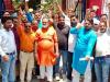 लखीमपुर-खीरी: काली फिल्म पर भड़के हिंदू संगठन, कोतवाली सदर गेट पर किया प्रदर्शन