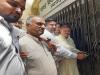 मुरादाबाद : ग्राम प्रधानों ने बीडीओ कार्यालय में जड़ा ताला, सचिवों पर लगाया 15 से 18 फीसदी कमीशन मांगने का आरोप