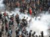 Sri Lanka Crisis : आंसू गैस के गोलों के लिए तरसी कोलंबो पुलिस, एक व्यक्ति गिरफ्तार