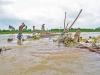 मुरादाबाद : रामगंगा का बढ़ा जलस्तर, बाढ़ में बहा लकड़ी का पुल