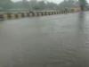 देश के कई राज्यों में भारी बारिश, मुंबई में जगह-जगह पानी भरा, बस-ट्रेनें प्रभावित