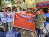 लखनऊ : मूवी लाल सिंह चड्ढा के खिलाफ हिंदू महासभा ने किया प्रदर्शन, कार्यकर्ताओं को पुलिस ने लिया हिरासत में