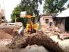 बाराबंकी: अवैध निर्माण पर चला बुलडोजर, पशु अस्पताल की जमीन को कराया कब्जा मुक्त