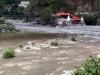 गरमपानी: अलर्ट के बावजूद नदी क्षेत्र में पहुंचे युवकों को पुलिस ने लगाई फटकार