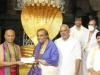 मुकेश अंबानी ने भगवान वेंकटेश्वर मंदिर में दिया दान, चढ़ाए इतने करोड़ रुपए