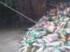 अयोध्या: नेपाल जा रहा चावल भरा ट्रक पलटा, चालक बचाया गया