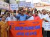 आतंकवादियों द्वारा दो प्रवासी मजदूरों की हत्या के खिलाफ जम्मू में प्रदर्शन