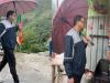 रुद्रप्रयाग: बारिश के बीच भी सैर पर निकले सीएम धामी, चाय के साथ लोगों से की बातचीत