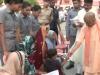गोरखपुर: सीएम योगी ने जनता दर्शन में सुनी लोगों की फरियाद, अधिकारियों को दिए निर्देश