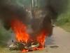 बहराइच: चलती बाइक बनी आग का गोला, युवक ने कूदकर बचाई जान