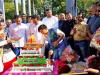 Video: कमलनाथ ने काटा 'मंदिर के आकार का केक', CM शिवराज बोले- यह हिंदू धर्म का अपमान है