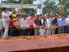 शाहजहांपुर: DM-SP के हाथों डालमिया चीनी मिल का पेराई सत्र शुरू, हवन पूजन के साथ किया शुभारंभ
