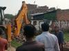 अयोध्या: राजस्व टीम ने तालाब की भूमि से हटवाया अतिक्रमण