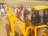  जौनपुर : अनियंत्रित ट्रैक्टर चालक सहित कुएं में गिरा
