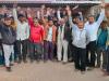 डीएपी की मारामारी : खाद न मिलने पर किसानों ने नारेबाजी के साथ किया प्रदर्शन