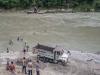 टनकपुर: शारदा नदी के डाउनस्ट्रीम से खनन कार्य का हुआ शुभारंभ...