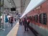 बरेली: रेलवे की यात्रियों से बेवफाई, ब्लाक ने मुश्किल बढ़ाई