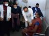 Balrampur Hospital में मॉक ड्रिल का जायजा लेने पहुंचे ब्रजेश पाठक, ठंड से ठिठुर रहे मरीज को पहनाई अपनी जैकेट