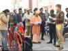 मुख्यमंत्री योगी ने गोरखपुर सुनी लोगों की फरियाद, अधिकारियों को दिये यह निर्देश