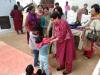 शाहजहांपुर: कारागार में बंदी महिलाओं और बच्चों को बांटे गर्म वस्त्र