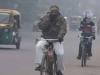 Kanpur Weather Today: कोहरे और शीतलहर से दिन में सिकुड़े लोग, हाड़कंपाऊ ठंड ने लोगों को घर में रहने को किया मजबूर