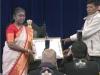 लखनऊ: बुक्सा जनजाति से राष्ट्रपति द्रौपदी मुर्मू ने की मुलाकात, वितरित किए जमीन के पट्टे 