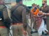 शाहजहांपुर: तिलहर में किसानों का पथराव, वाहन तोड़े, पुलिस ने किया लाठीचार्ज