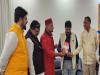 लखनऊ: समाजवादी चिंतक दीपक मिश्र ने हिंदी को समृद्ध बनाने के लिए मांगी केंद्रीय मंत्री की मदद