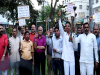 लखनऊ: ऊर्जा मंत्री से वार्ता हुई विफल, बिजलीकर्मियों ने निकाला मशाल जुलूस, 72 घंटो का करेंगे हड़ताल
