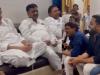 VIDEO: दिनभर के काम के बाद 'रिंकिया के पापा' गाना गाते दिखे AAP नेता