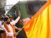 महाराष्ट्र के मुख्यमंत्री शिंदे ने अयोध्या के लिए विशेष ट्रेन को दिखाई हरी झंडी 