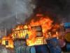 किच्छा: कबाड़ के गोदाम में लगी आग, काबू पाया